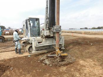 04プラザ棟地盤改良杭施工状況